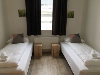 Welcome Riverside Guesthouse Hella Bagian luar foto